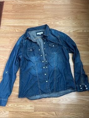 Women’s denim snap up casual shirt